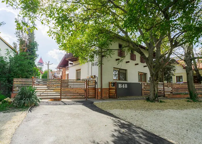 Case de vacanță B48 Gardenhouse - A Zoeldben Kenyelmesen Törökbálint